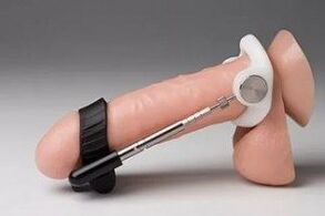 L'estensore allunga meccanicamente il pene, aumentandone le dimensioni